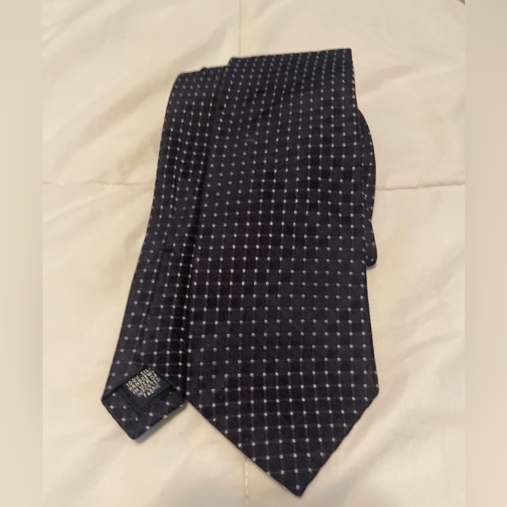 Sharp Navy Lands End 100% silk tie with white hand tied dots.